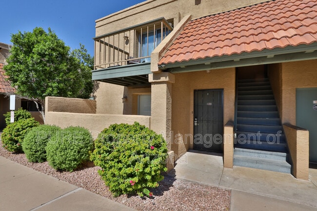 Building Photo - 1224 E Evergreen St