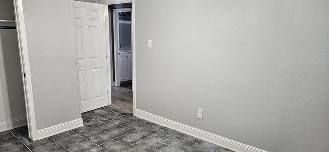 Building Photo - 11307 Sageheather Dr