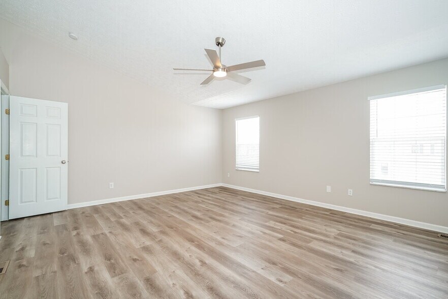 Building Photo - 5718 Cruiser Ave