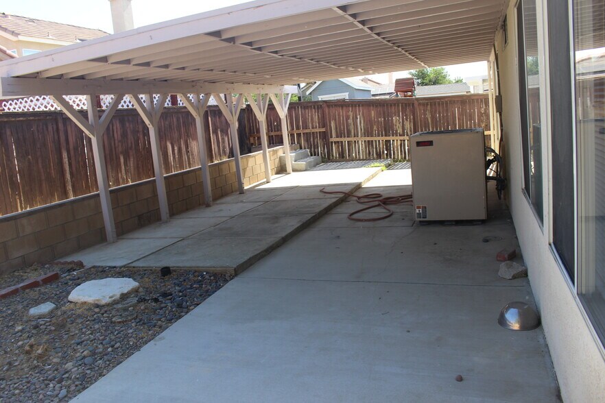 Building Photo - 3365 Summer Breeze Ave