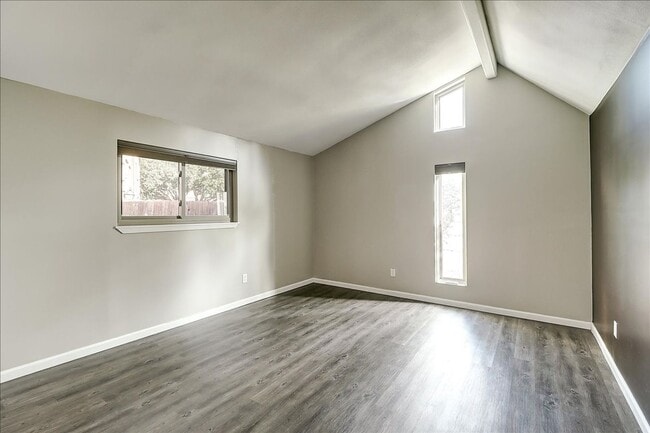 Building Photo - 5530 Tahoe Cir