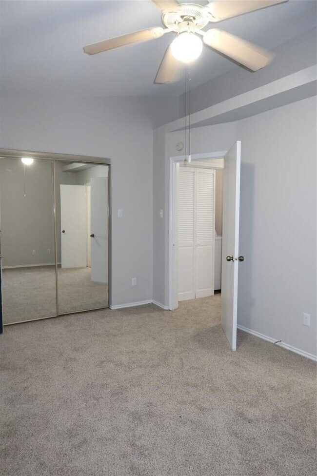 Building Photo - 1830 River Crossing Cir