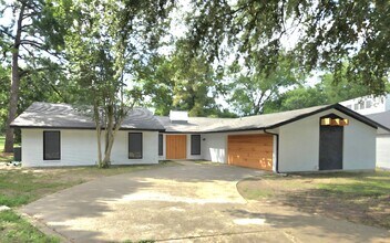 Building Photo - 2702 Apple Creek Cir