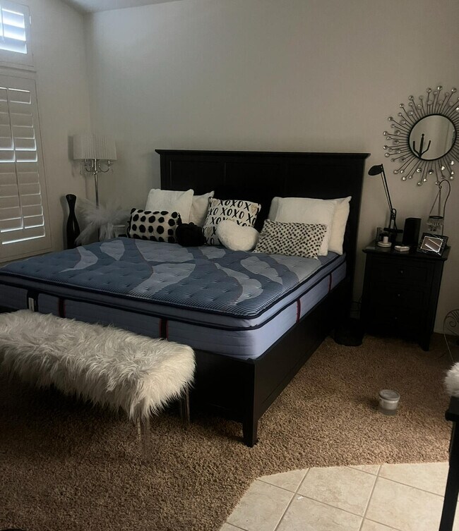 Building Photo - 78582 Dancing Waters Rd