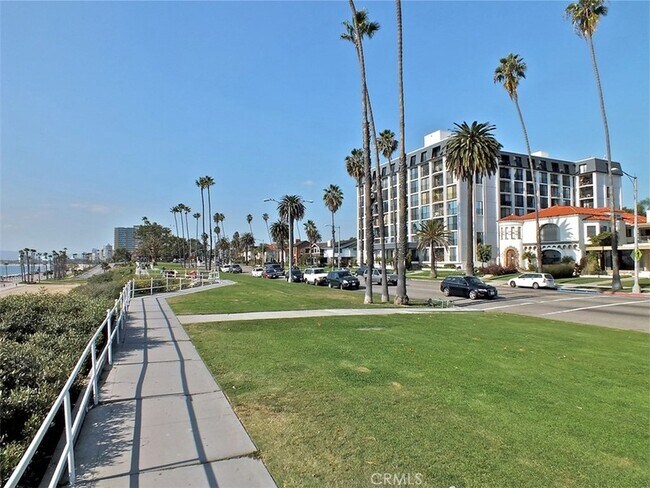 Building Photo - 2601 E Ocean Blvd