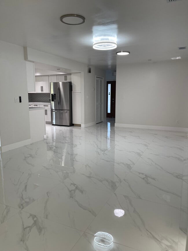 Building Photo - 4351 Orange Grove Blvd