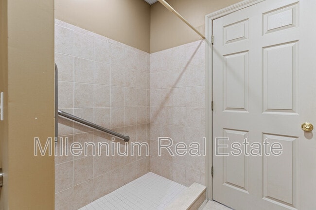 Building Photo - 64121 Turnberry Way