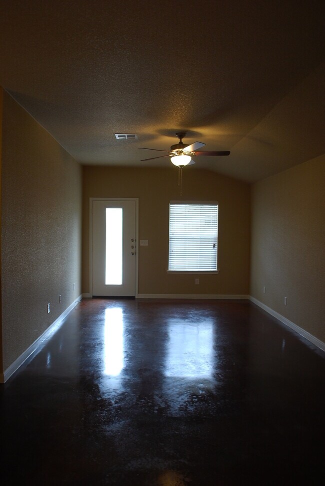 Building Photo - 1514 Dakota Trce