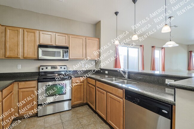 Building Photo - 28683 N Sedona Pl