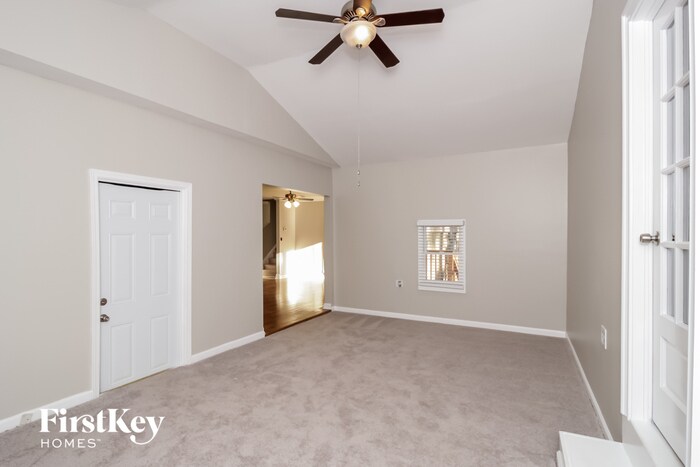 Building Photo - 3224 Chisholm Trail SW