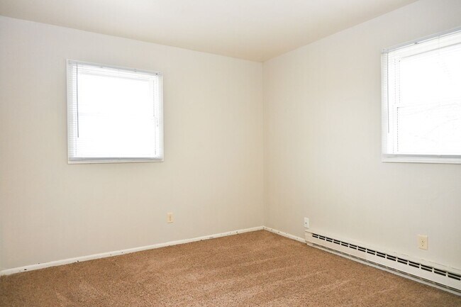 Building Photo - Kimball Duplex 1