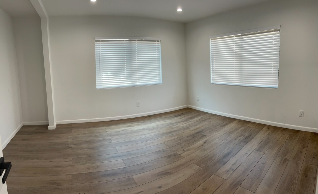 Building Photo - 11116 Meadowlark Ln