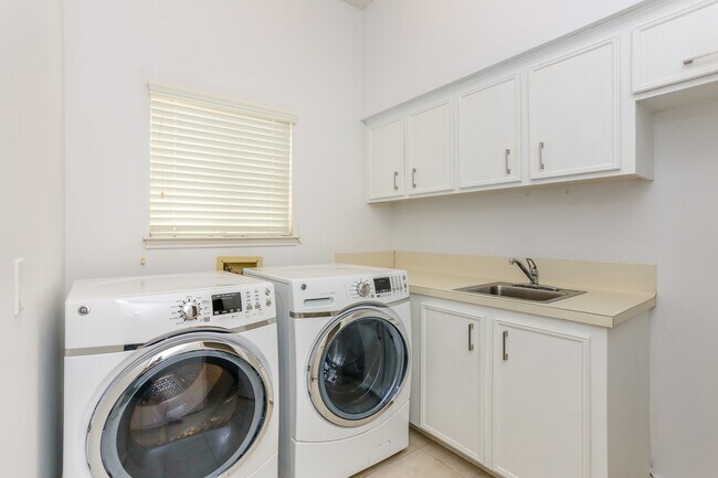 Building Photo - 13102 Wickersham Ln
