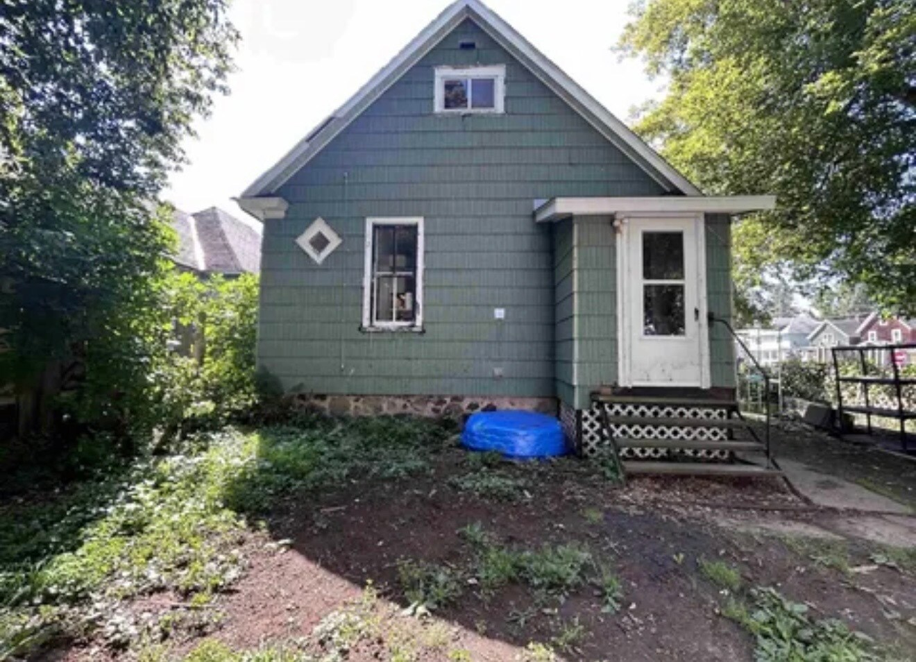 Building Photo - 608 Sutherland St