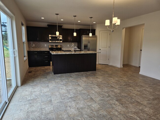 Building Photo - 118 Rhodolite Ln