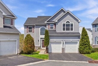 Building Photo - 263 Winding Hill Dr