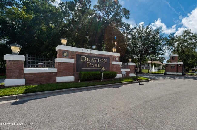 Primary Photo - 3483 Lone Tree Ln