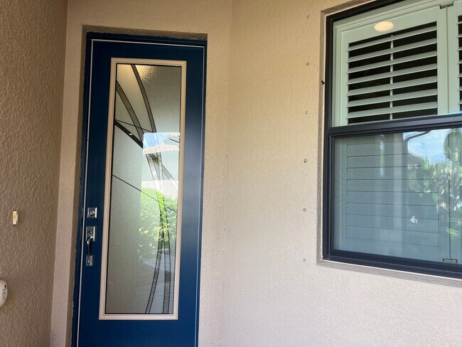 Building Photo - 2 bedroom, 2 bathroom attached villa home ...