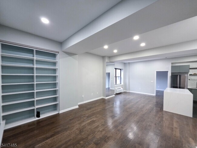 Building Photo - 111 Mulberry St