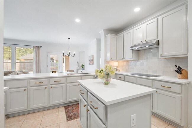 Building Photo - 11817 Lake Stone Dr