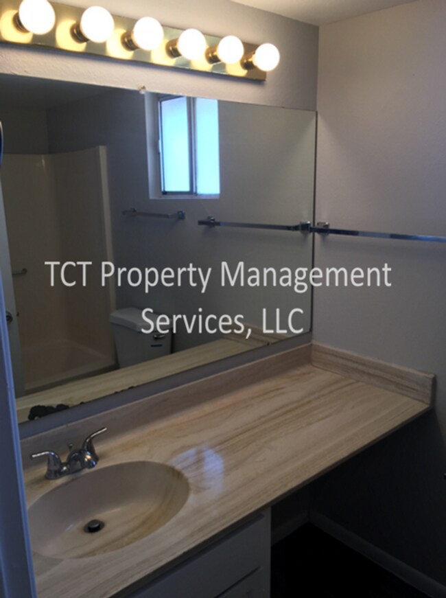 Building Photo - 3 Bed/ 2 Bath in Dobson Ranch