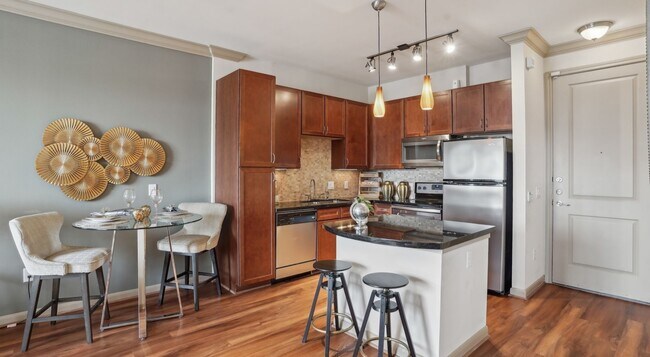 Building Photo - Big Layout Energy