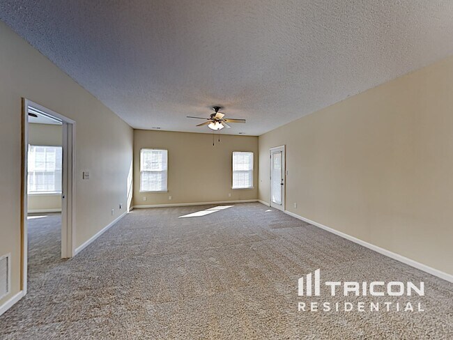 Building Photo - 9897 Lakefield Ln