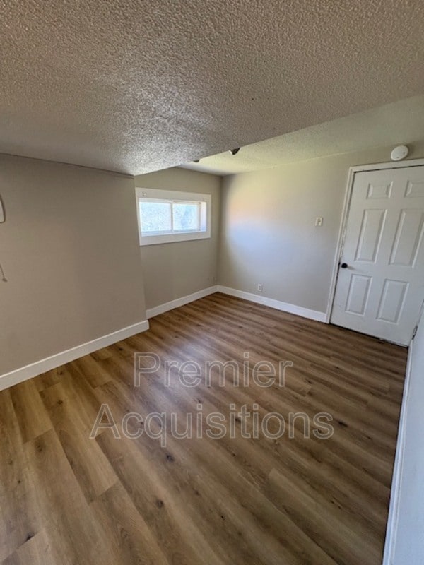 Building Photo - 2920 Hillcrest Ave