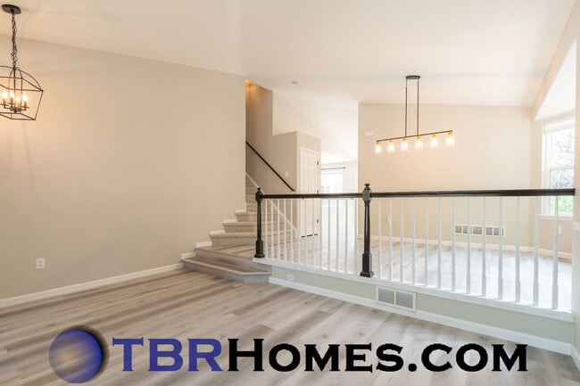 Building Photo - 13612 Plaster Cir