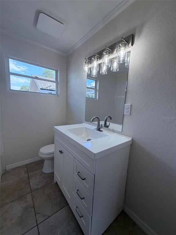 Building Photo - 4418 W Fairview Heights