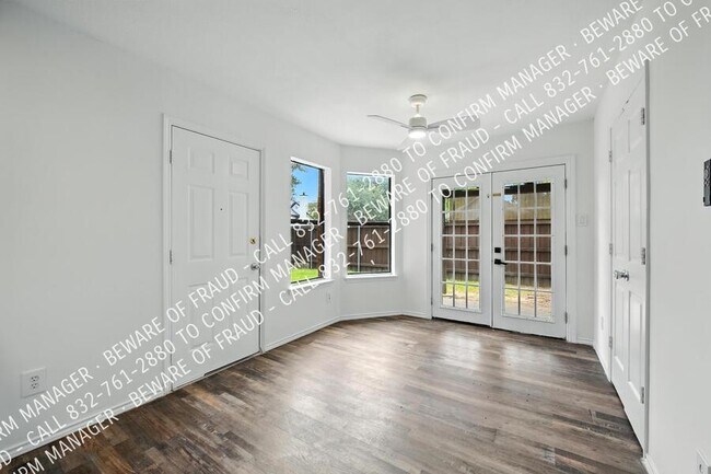 Building Photo - 473 Leisure Ln