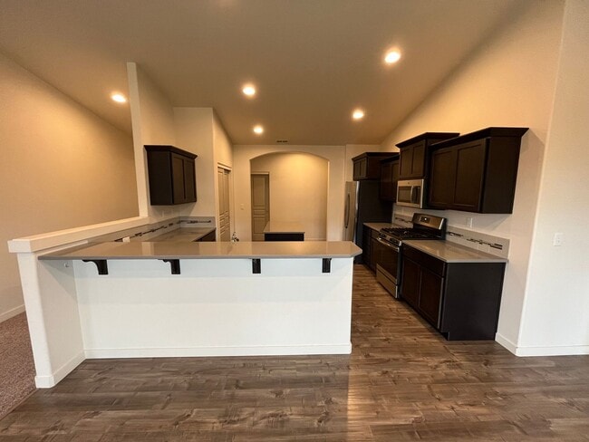 Building Photo - 3 Bedroom + Office in NW Redmond