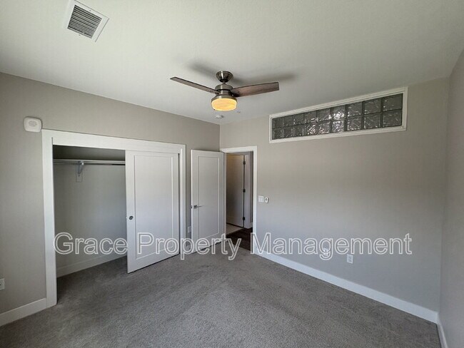 Building Photo - 3500 S Corona St