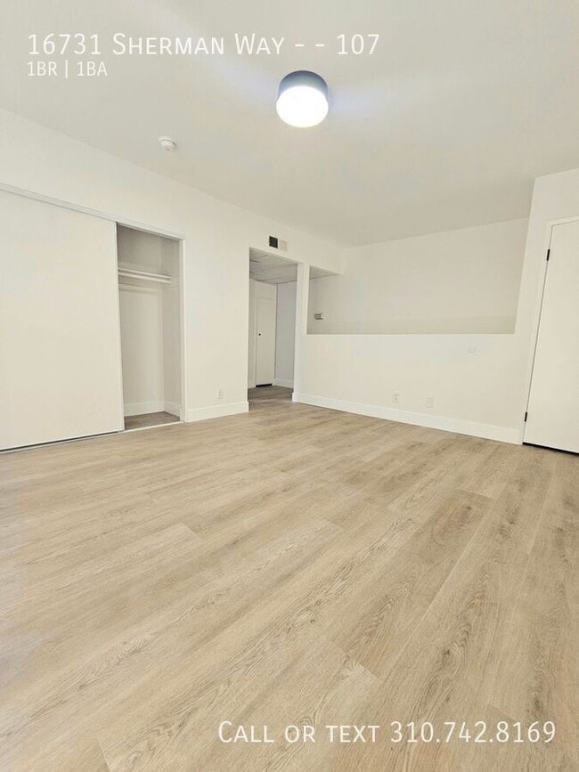 Building Photo - 16731 Sherman Way