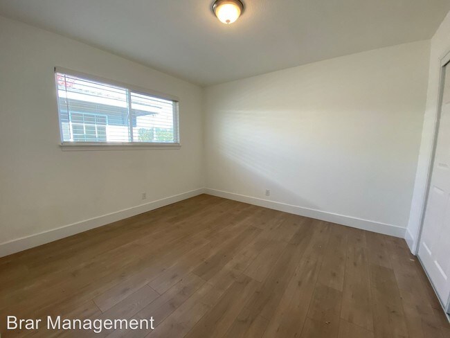 Building Photo - 1824 S Cirby Way