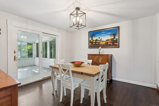 Building Photo - 111 Mill Hill Rd