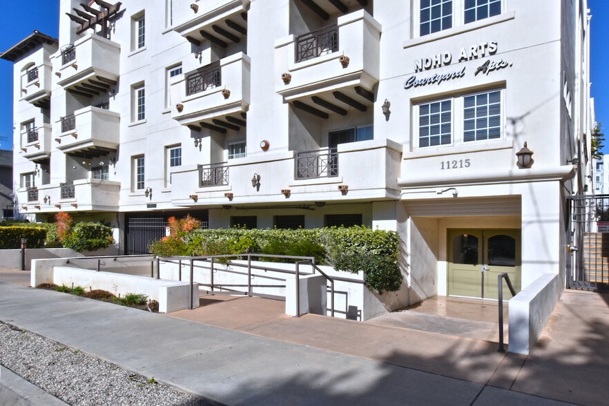 Building Photo - 11215 Huston St