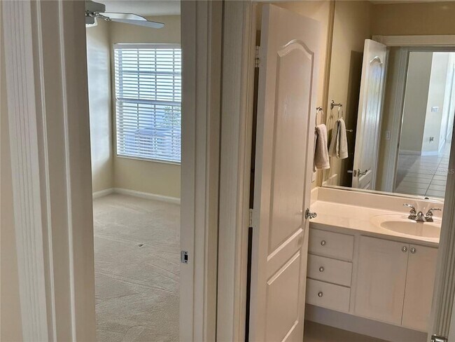 Building Photo - 5651 Modena Pl