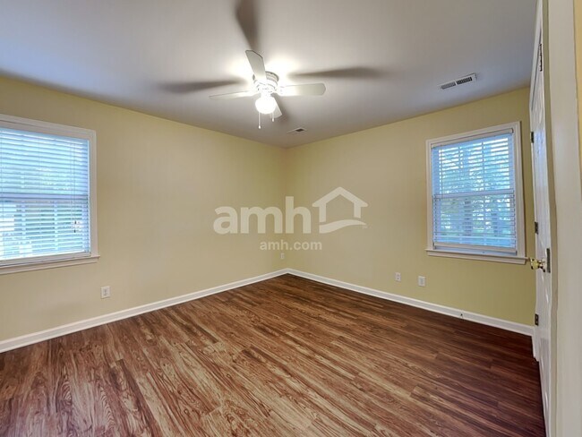 Building Photo - 110 Harper Ridge Ct