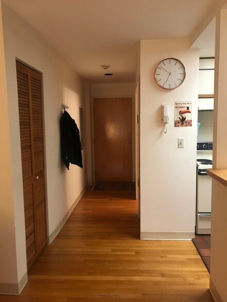 Building Photo - 95 Gainsborough St