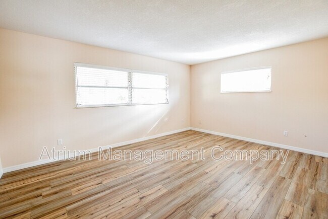 Building Photo - 1318 Kewannee Trail