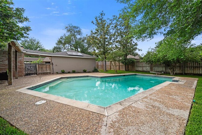 Building Photo - 11506 Long Pine Dr