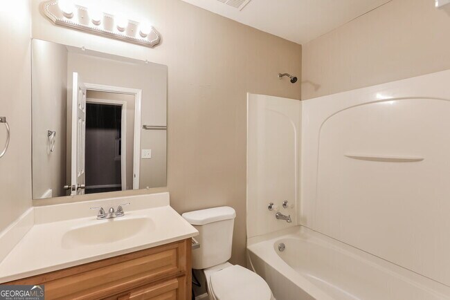 Building Photo - 3560 Satellite Blvd