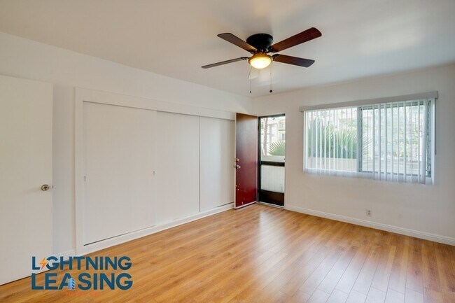 Building Photo - 12310 Chandler Blvd