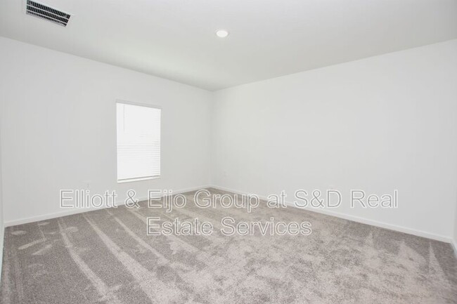 Building Photo - 856 Timberland Dr