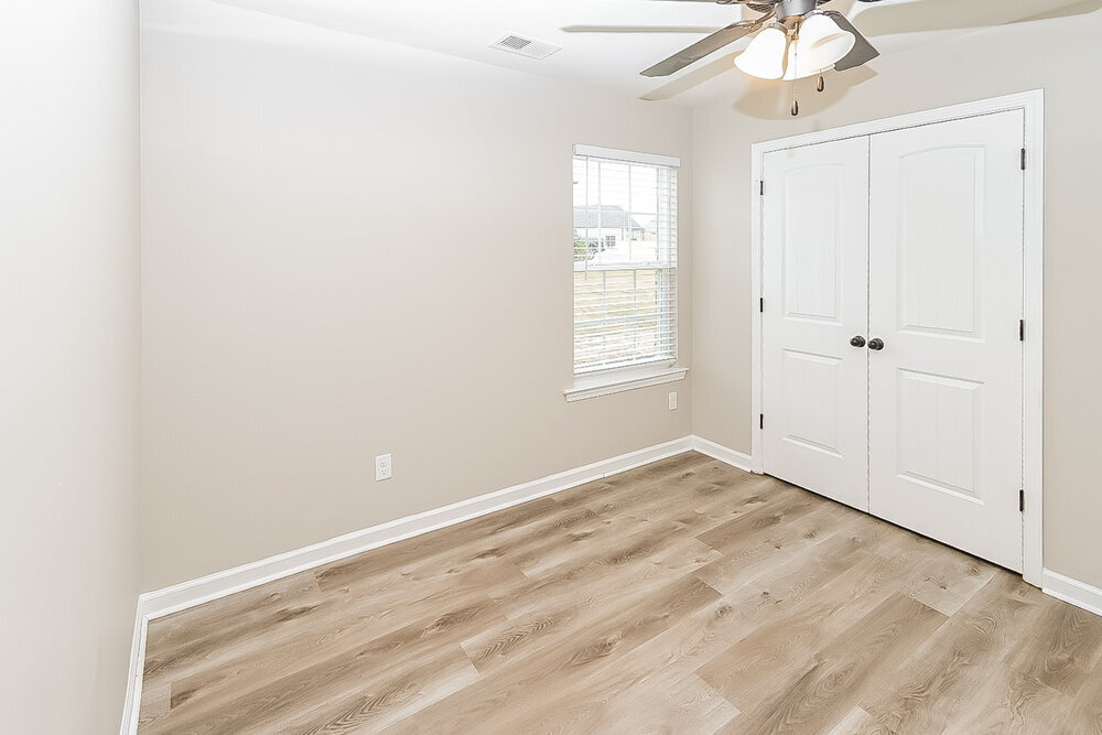 Building Photo - 3262 Magnolia Dr