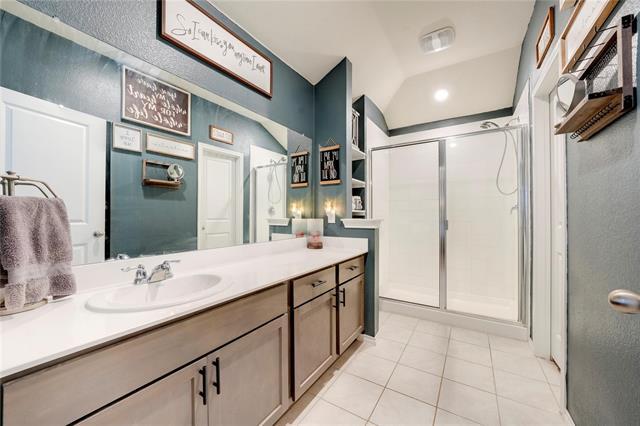 Building Photo - 830 Rustic Way