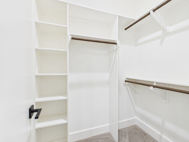 Building Photo - 2940 Huffman Way - C