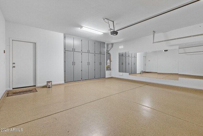 Building Photo - 3263 S Miller Dr