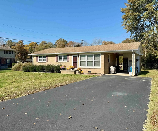 Building Photo - 1306 Peggy Ann Dr